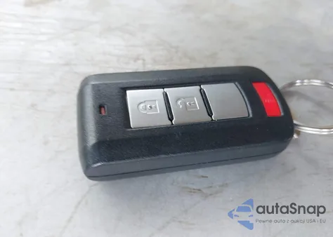 2018 Mitsubishi Eclipse Cross Se/Sel z USA, uszkodzony, nr VIN JA4AT5AA7JZ070666